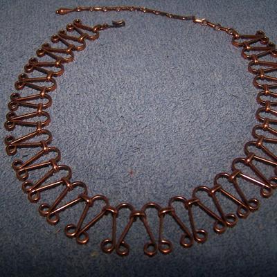 LOT 50 GREAT VINTAGE COPPER NECKLACES