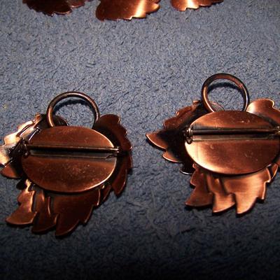 LOT 51 LOVELY VINTAGE COPPER LEAVES SET
