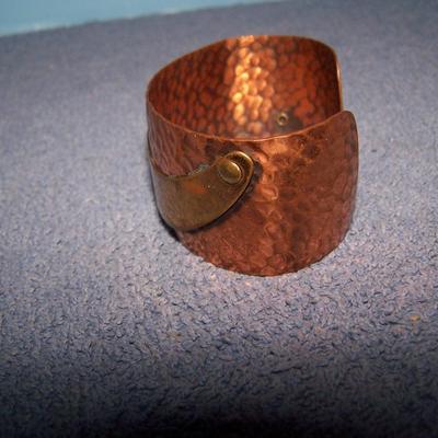 LOT 54 3 FAB VINTAGE COPPER BRACELETS 3 CUFFS & 1 CLAMPER