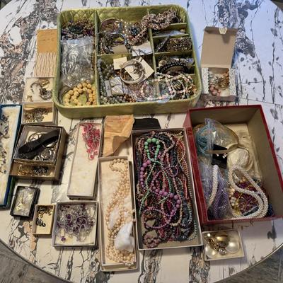 Costume Jewelry Lot 128