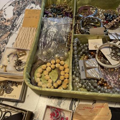 Costume Jewelry Lot 128