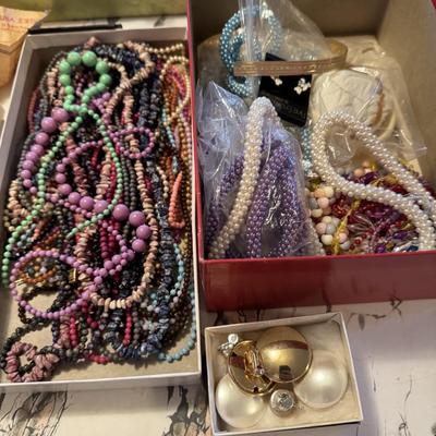 Costume Jewelry Lot 128
