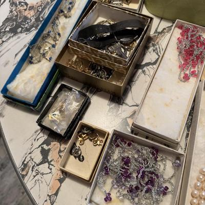 Costume Jewelry Lot 128