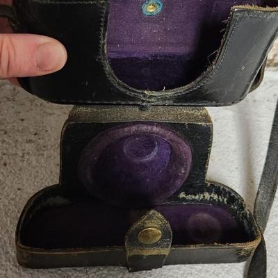 Sale Photo Thumbnail #148: Late 1930s Argus A 35mm with leather case. Fits a medium sized flat rate box.