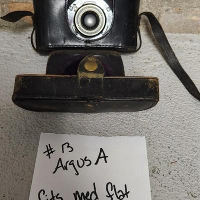 Sale Photo Thumbnail #140: Late 1930s Argus A 35mm with leather case. Fits a medium sized flat rate box.