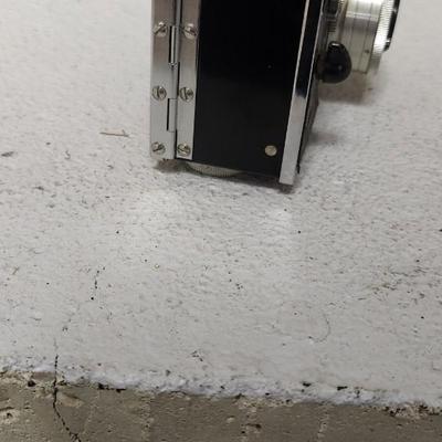 Sale Photo Thumbnail #165: Argus C3 Rangefinder with case. Fits a medium flat rate box