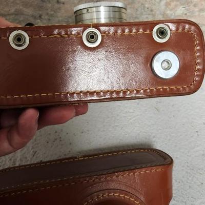 Sale Photo Thumbnail #171: Argus C3 Rangefinder with case. Fits a medium flat rate box