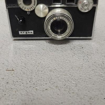 Sale Photo Thumbnail #162: Argus C3 Rangefinder with case. Fits a medium flat rate box