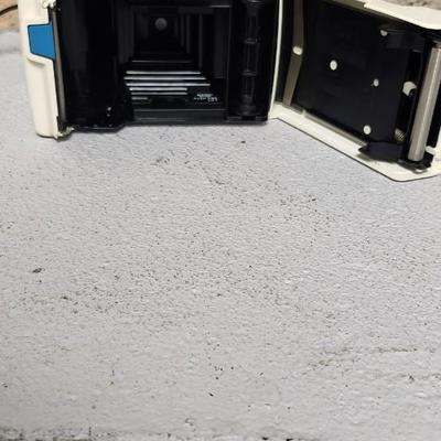 Sale Photo Thumbnail #190: Polaroid Swinger model 20 in hard plastic case. Fits a medium flat rate box