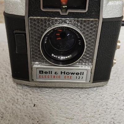 Sale Photo Thumbnail #251: Bell and Howell 127 electric eye in case. Fits medium flat rate box