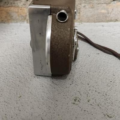 Sale Photo Thumbnail #280: Neat! Revere Right Model 77 video camera. Fits medium flat rate box