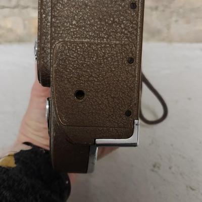 Sale Photo Thumbnail #281: Neat! Revere Right Model 77 video camera. Fits medium flat rate box