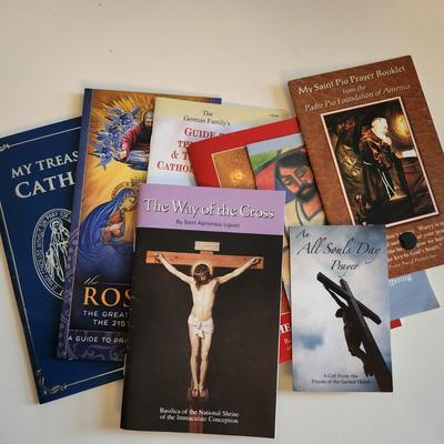 Sale Photo Thumbnail #355: This auction lot is for a Trove of Religious Pamphlets.  These publications offer prayer aid and introspection into various beliefs.  Read about Padre Pio and other interesting subjects.