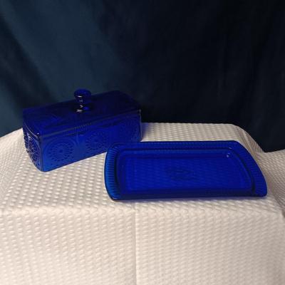 COBALT BLUE PIONEER WOMAN BUTTER DISH, GLASS VASE AND APPLE