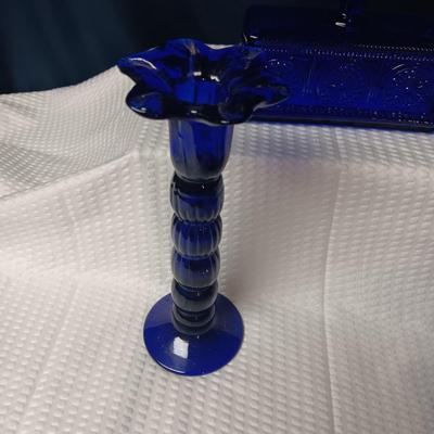 COBALT BLUE PIONEER WOMAN BUTTER DISH, GLASS VASE AND APPLE