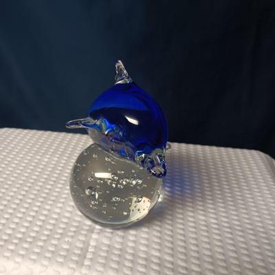 ART GLASS VASES AND GLASS DOLPHIN PAPERWEIGHT