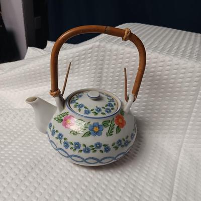 WESTLAND MUSICAL TEAPOT & SIGMA TASTESETTER TEAPOT BOTH MADE IN JAPAN