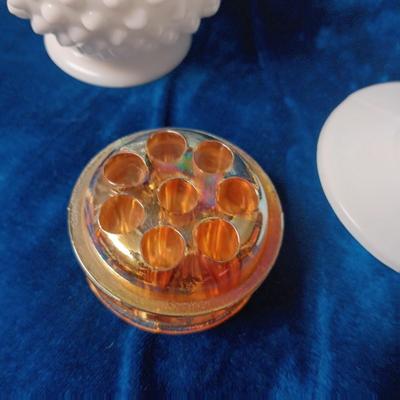 FENTON ROSE BOWL, DIAMOND POINTE COMPOTE AND AMBER GLASS FLOWER FROG