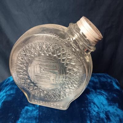 BEVERAGETTE GLASS CONTAINER, 2 BRYCE BROTHERS MUGS & DIAMOND PATTERN CREAM/SUGAR SET