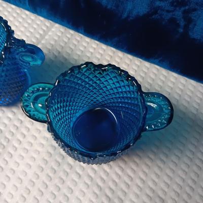 BEVERAGETTE GLASS CONTAINER, 2 BRYCE BROTHERS MUGS & DIAMOND PATTERN CREAM/SUGAR SET