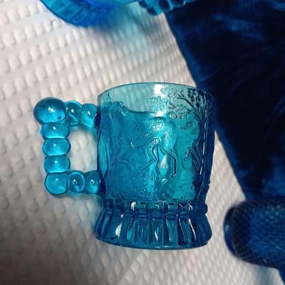 BEVERAGETTE GLASS CONTAINER, 2 BRYCE BROTHERS MUGS & DIAMOND PATTERN CREAM/SUGAR SET