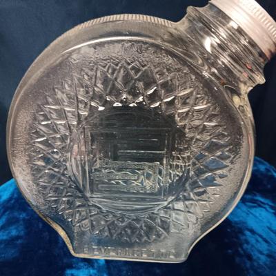 BEVERAGETTE GLASS CONTAINER, 2 BRYCE BROTHERS MUGS & DIAMOND PATTERN CREAM/SUGAR SET