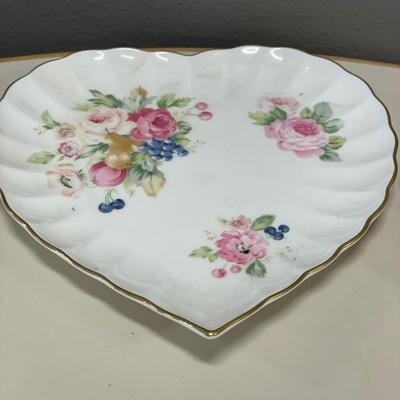 Heart plate and fancy ashtray