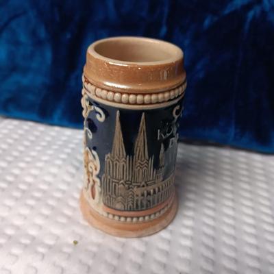 1917 JOHN BULL EYE WASH CUP, MINIATURE OCCUPIED JAPAN FIGURINES AND MORE