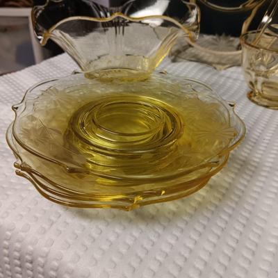 YELLOW ETCHED DEPRESSION GLASS LUNCHEON SET FOR 4 WITH EXTRAS