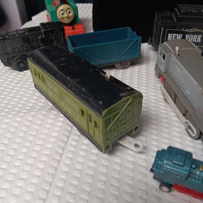 THOMAS THE TRAIN AND OTHER TOY TRAIN CARS