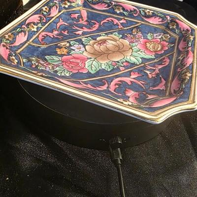 Vintage Chinese Rose Medallion Octagonal Plate — Hand-Painted Porcelain Art with Floral and Gold Detailing