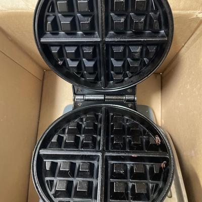 Waring Pro waffle maker