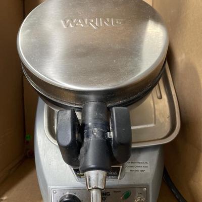 Waring Pro waffle maker