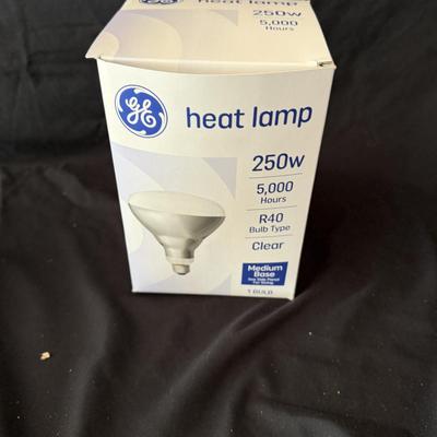 Assortment of Light Bulbs (LR-MG)