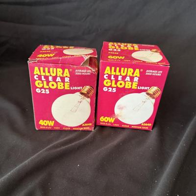 Assortment of Light Bulbs (LR-MG)