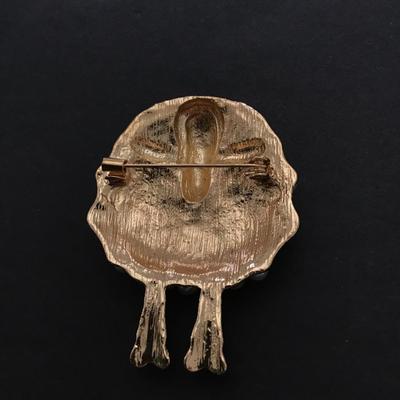 Gold tone sheep brooch with faux pearls