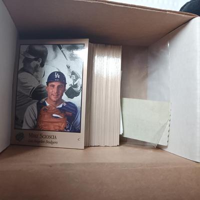 1992 STUDIO BASEBALL CARDS (ONLY A FEW CARDS PHOTOGRAPHED)
