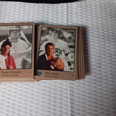 1992 STUDIO BASEBALL CARDS (ONLY A FEW CARDS PHOTOGRAPHED)