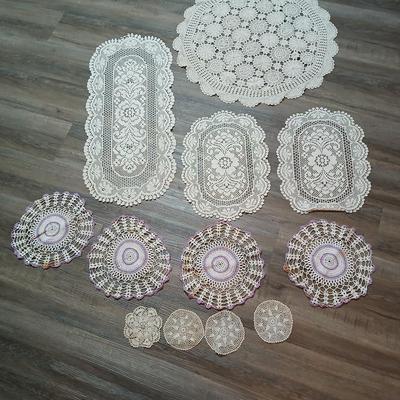 Doily's of all sizes