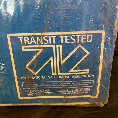 NEW/SEALED BABY LOONEY TUNES BEST BUDDIES TRICYCLE BY HUFFY