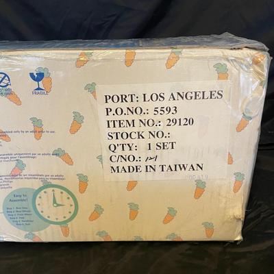 NEW/SEALED BABY LOONEY TUNES BEST BUDDIES TRICYCLE BY HUFFY