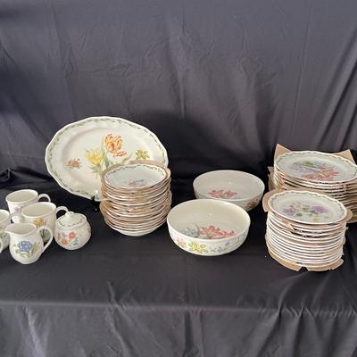 Noritake ‘Casual Gourmet’ 12+ Person Dinnerware (G-RG)