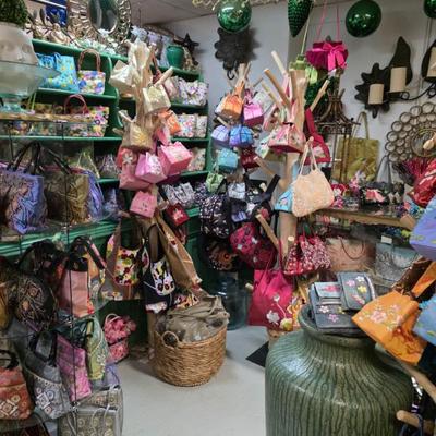 Sale Photo Thumbnail #252