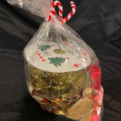 GRAB BAGS OF CHRISTMAS ITEMS