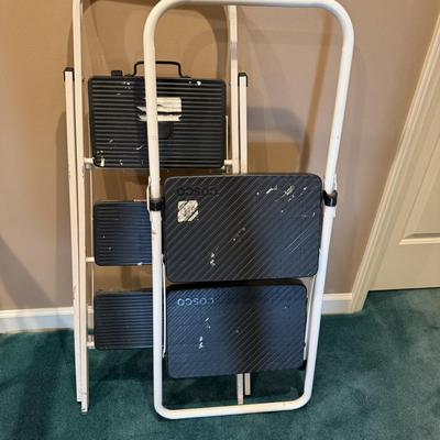 Two & Three Step Folding Step Stools (LR-MG)