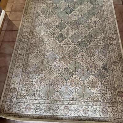 Sorento Area Rug Size 5’ 3” x 7’ 7” (LR-MG)