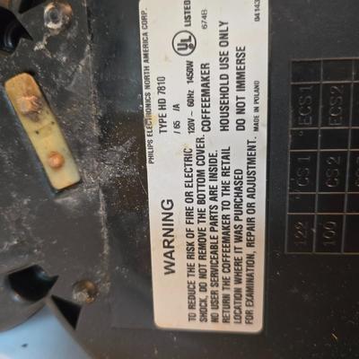 Philips Senseo coffee pod machine. - large white mug and a vintage Pioneer Seed advertising vacuum carafe