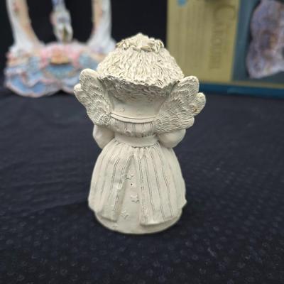 New in box Classic Treasures Musical Animated Carousel music box with a collection of angels