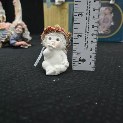 New in box Classic Treasures Musical Animated Carousel music box with a collection of angels