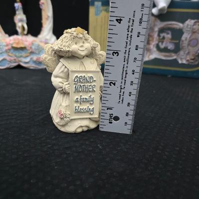 New in box Classic Treasures Musical Animated Carousel music box with a collection of angels